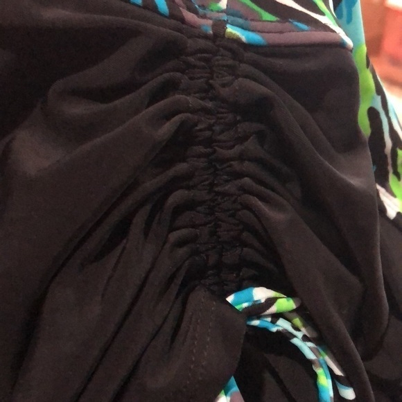 SKIRTED swimsuit bottom with adjustable side ruching. Size XL - Picture 8 of 8